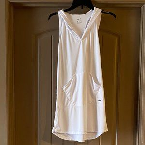 Nike Women's Geo Cover-Up Hooded Dress Shirt White